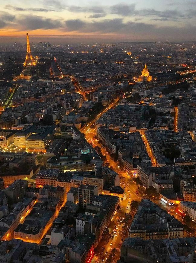 lisa-a15IskrwygY-unsplash